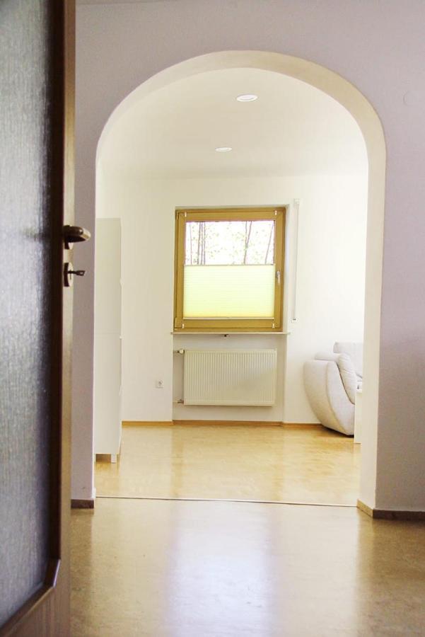 Schoene Helle Ferienwohnung In Waldnaehe Berching Luaran gambar