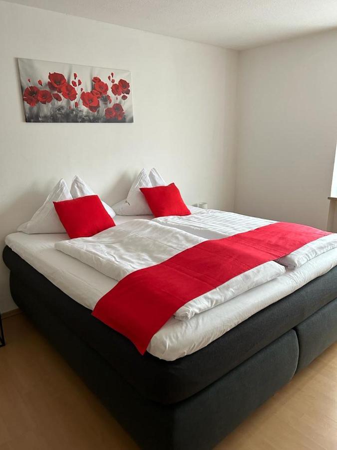 Schoene Helle Ferienwohnung In Waldnaehe Berching Luaran gambar